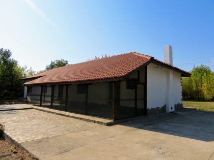 Großer renovierter Steinbungalow, 25min zum Strand