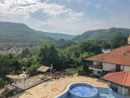 Angebot: Ausgezeichnete 2-Bett 2-Bade-Wohnung zum Verkauf in Kavarna Paradise, 300m vom Strand entfernt
