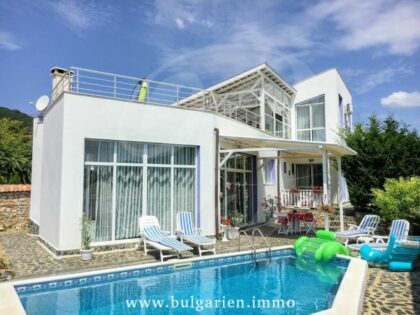 Wunderschönes Haus mit Meerblick in Strandnähe in Balchik