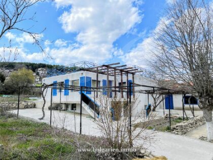 Haus mit Pool, Sauna und Meerblick bei Albena & Goldstrand