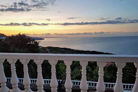 * Verkauft * Villa mit atemberaubendem Panoramablick aufs Meer – 4 Zimmer, 2 Badezimmer, voll möbliert, große Panoramaterrassen