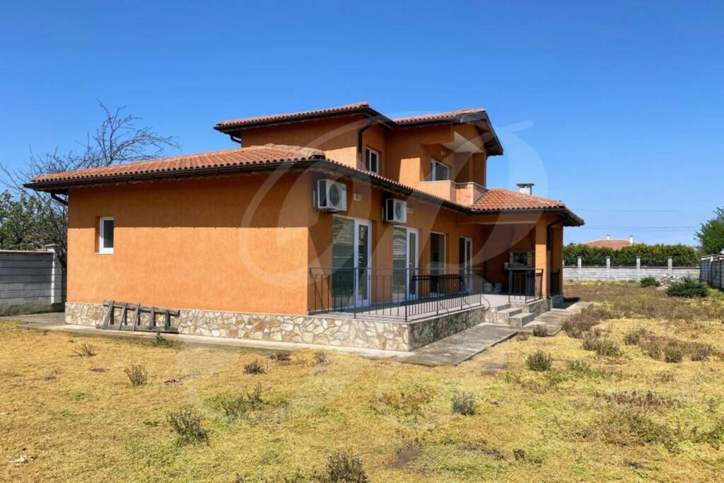 Neugebautes 4-Zimmer-Haus in Sokolovo bei Balchik & Albena