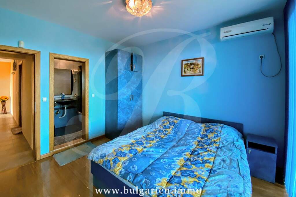 Zweigeschossiges 4-Zimmer-Haus mit Meerblick