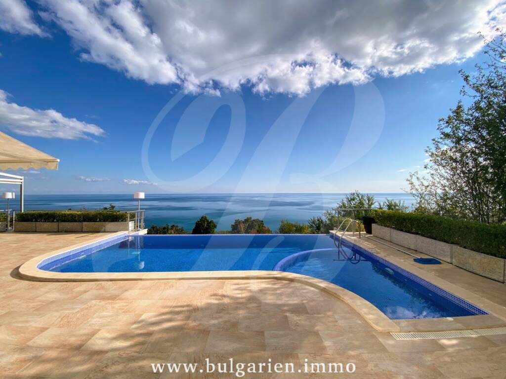 Wohnung Bulgarien Am Meer Kaufen Wunderschöne Luxusvilla mit spektakulärem Meerblick * Verkauft