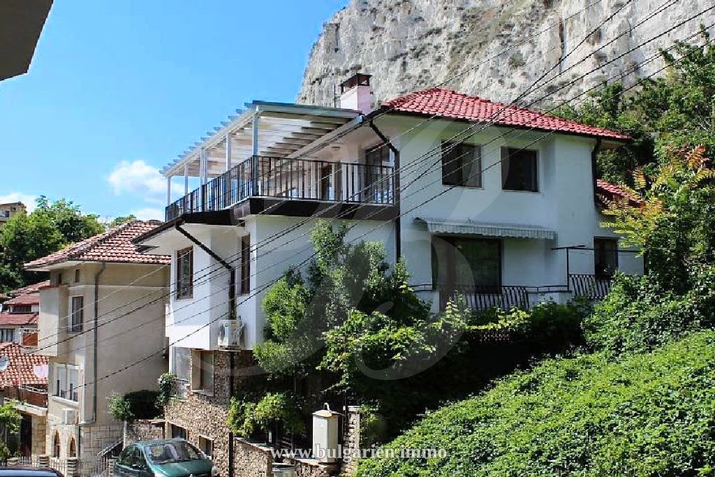 10ZimmerHaus mit Meerblick im Zentrum in Balchik 800m