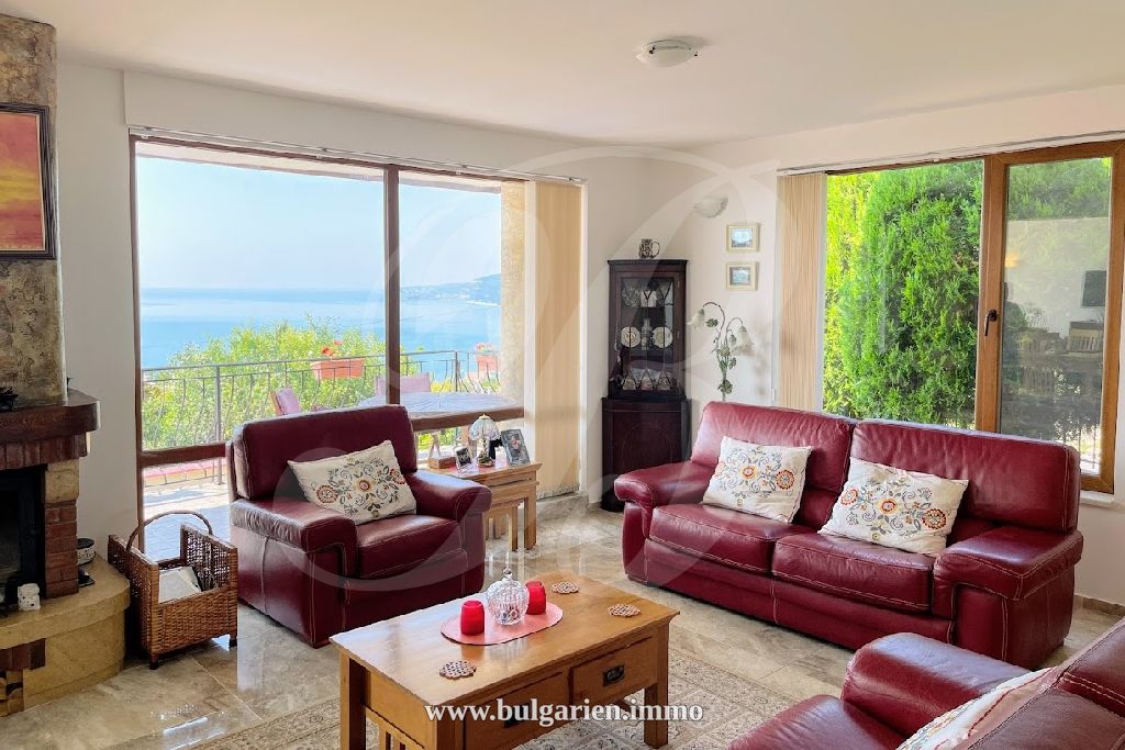Prächtige Villa mit Panoramameerblick und Pool bei Albena * Verkauft