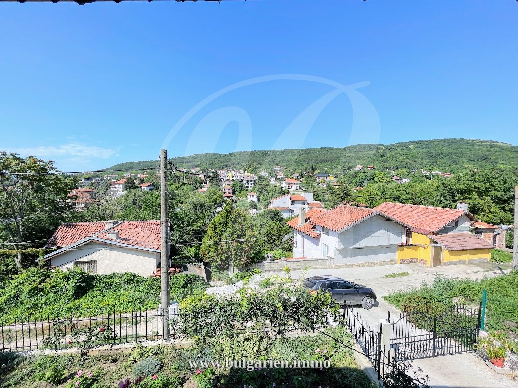 4-Zimmer-Villa mit weitem Meerblick in Balchik