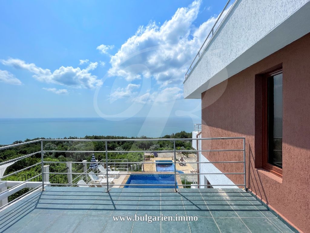 Haus Kaufen Bulgarien Am Meer Villa auf einem Hügel mit Panoramablick auf das Meer bei Albena