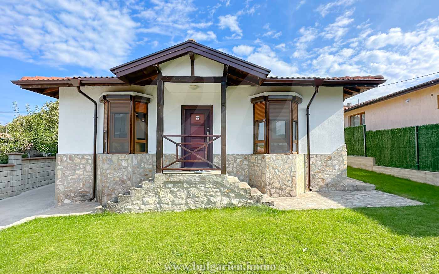 Einstöckiges Haus in Gehweite zum Strand * Verkauft