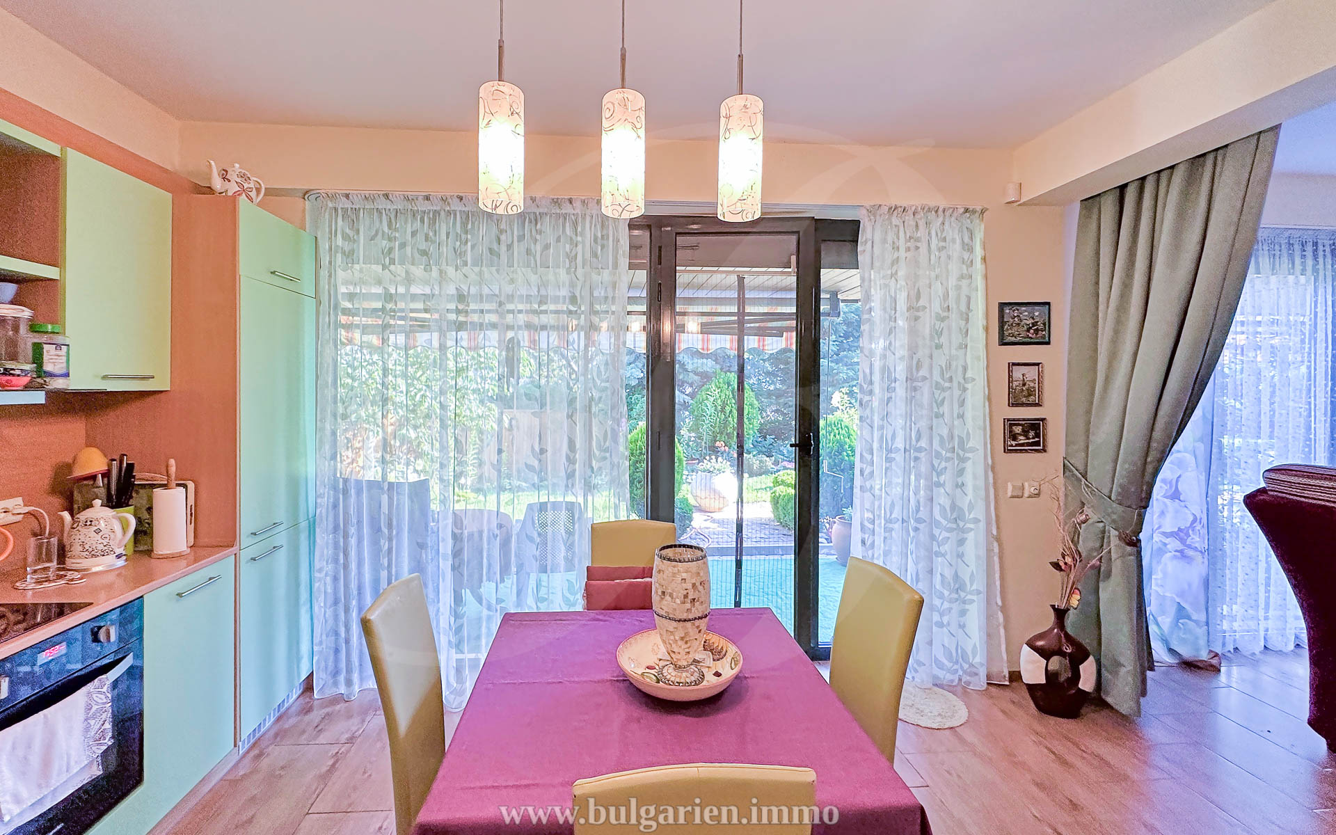Stilvolle Villa am Strand mit bezauberndem Meerblick