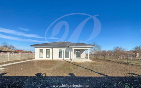 Neu Erbautes, Geräumiges Haus in Beliebtem Dorf nahe Balchik