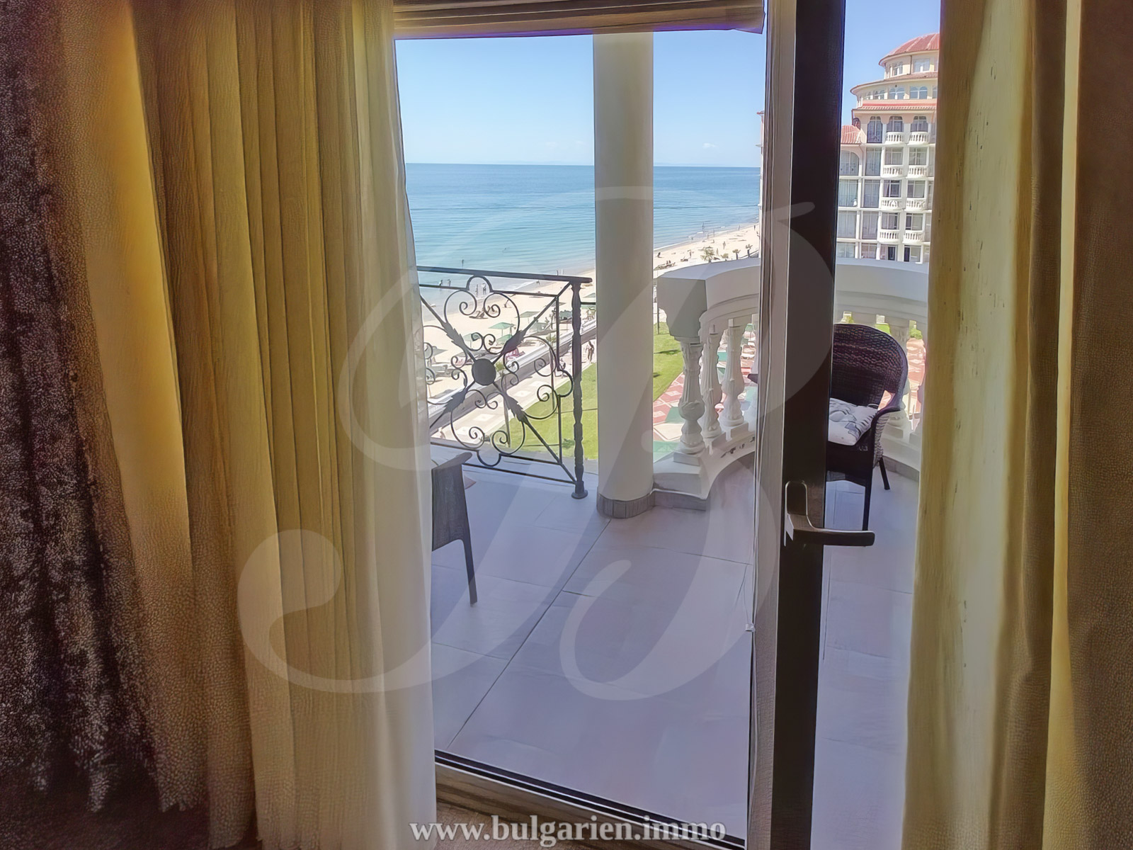 Große Wohnung direkt am Strand mit Meerblick - Elenite, Andalusien