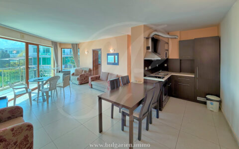 3-Zimmer-Wohnung im dritten Stock mit Panoramablick aufs Meer — Golf Coast